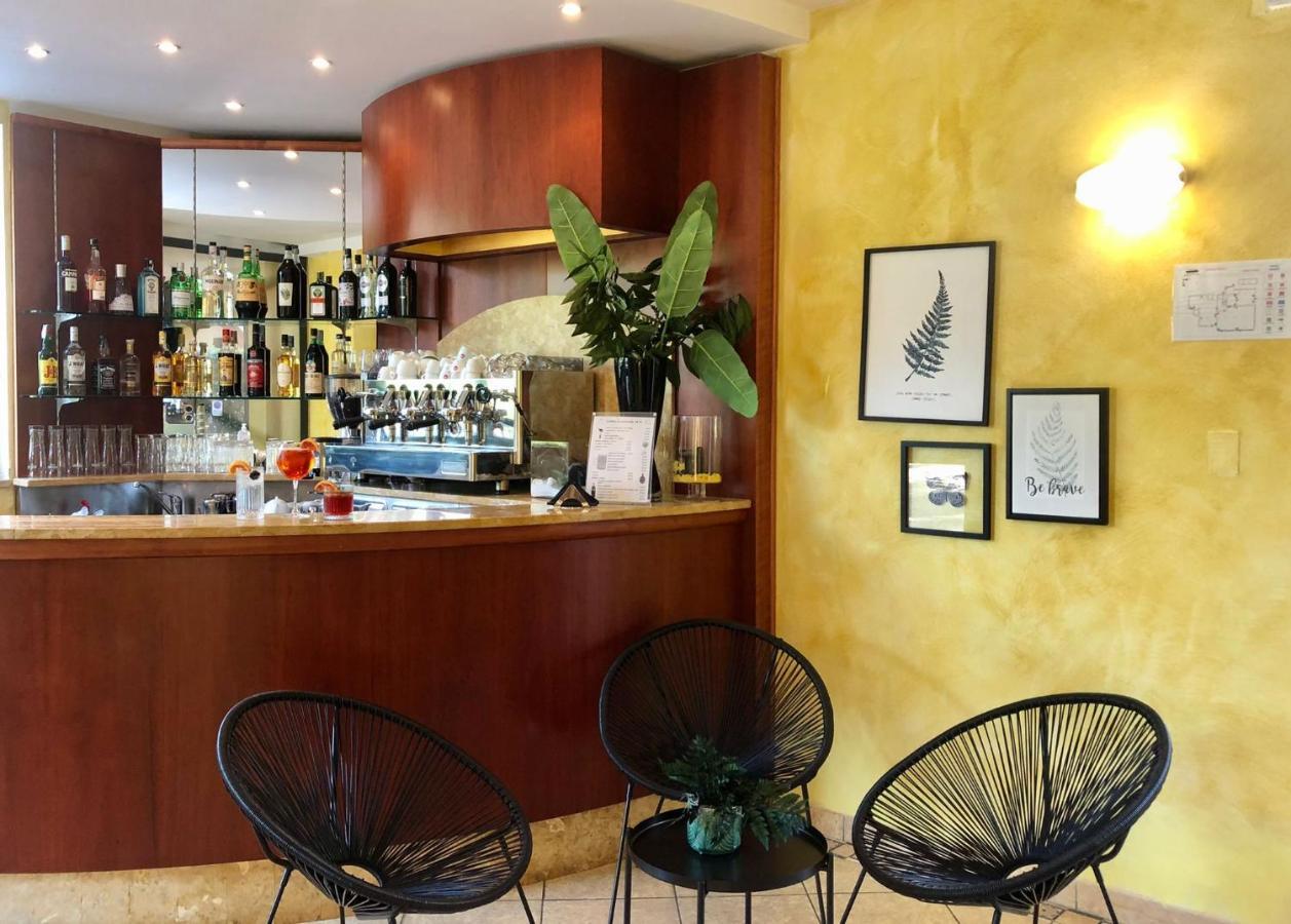 Hotel B&B Des Bains Milano Marittima Zewnętrze zdjęcie