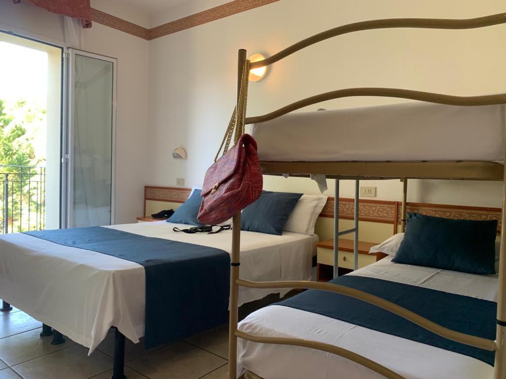 Hotel B&B Des Bains Milano Marittima Zewnętrze zdjęcie
