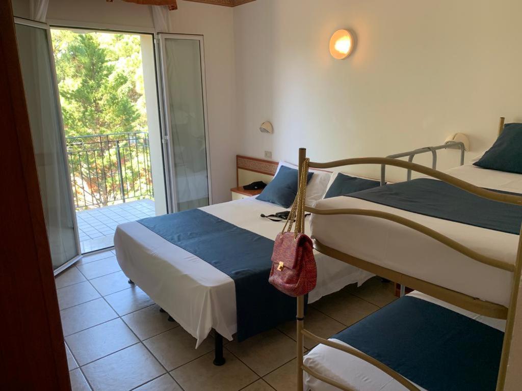 Hotel B&B Des Bains Milano Marittima Zewnętrze zdjęcie